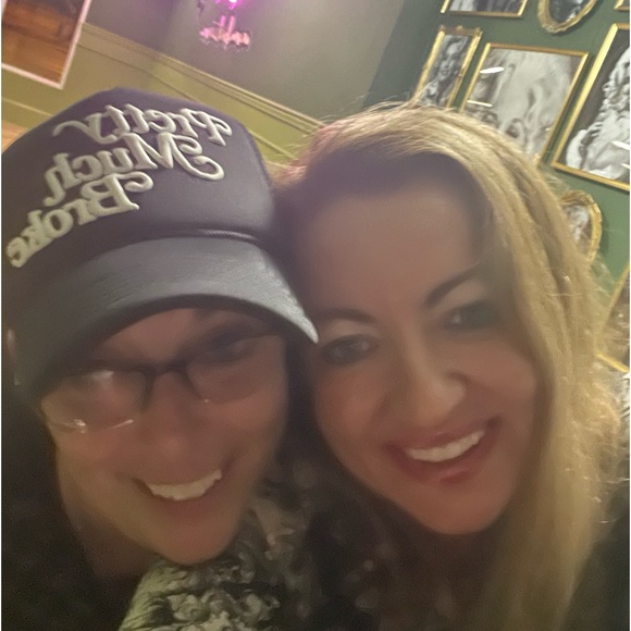 Selling Us SUNDAY 🫵🏼🫵🏼 - Picture 9 of 12